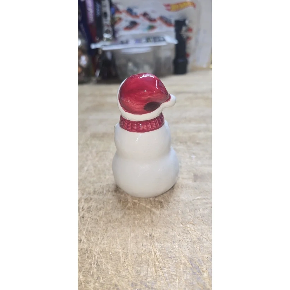 ceramic St. Nicholas Square Yuletide snowman salt shaker